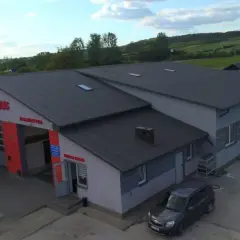 Skąd odjeżdża mat bus w Niepołomicach? Oto kluczowe przystanki
