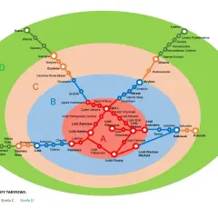 Mapa stref taryfowych dla biletu samorządowego, pokazująca linie kolejowe i przystanki w czterech strefach: A, B, C, D.