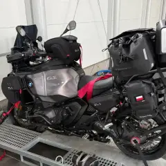 Jak przewieźć motocykl z Ukrainy bez zbędnych problemów i kosztów