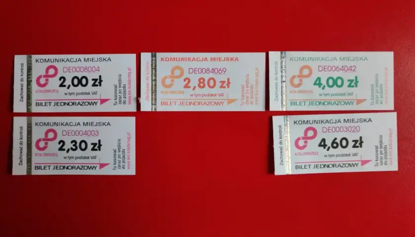 Bilety komunikacji miejskiej Kołobrzeg - Ustronie Morskie: ceny od 2,00 zł do 4,60 zł. Sprawdź, ile kosztuje przejazd.