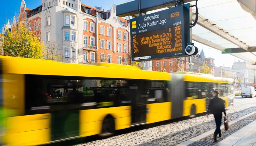 Jak dojechać z dworca PKP Katowice na ul. Ceglaną? Zobacz rozkład jazdy autobusu na przystanku Aleja Korfantego.