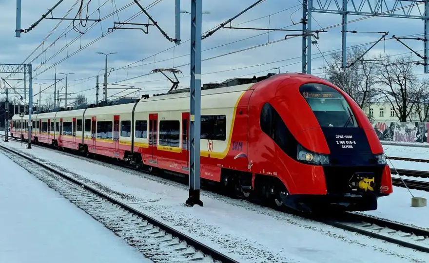 Dworzec PKP Piaseczno - Jak sprawnie zaplanować podróż i przesiadki?