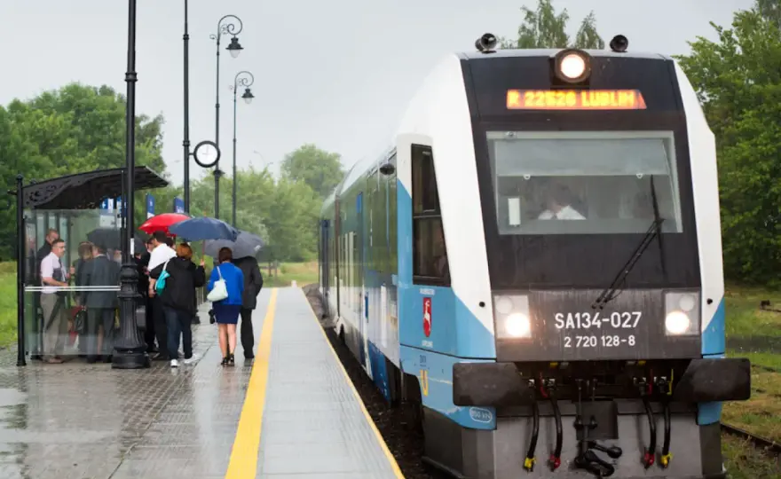 Pociąg Lublin - Zamość - Rozkład, bilety i którą stację wybrać?