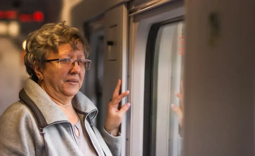 Ulgi dla seniorów - Jak oszczędzać na biletach?