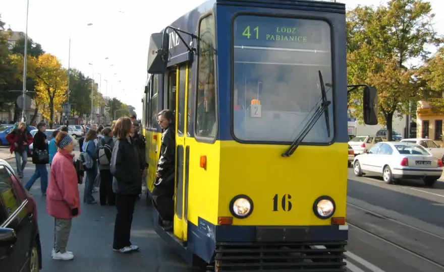 Tramwaj Pabianice-Łódź - Jak jeździć i nie przepłacać?