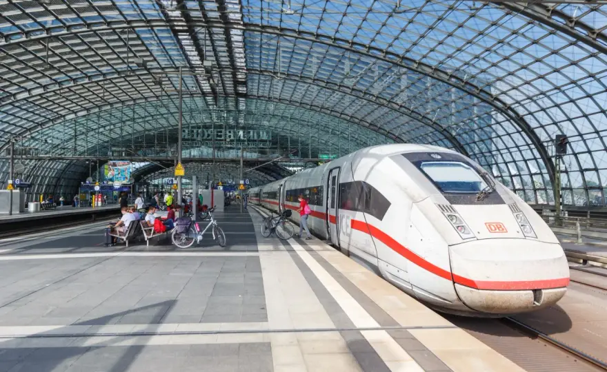 Berlin Hauptbahnhof - Jak nie zgubić się i sprawnie przesiąść?