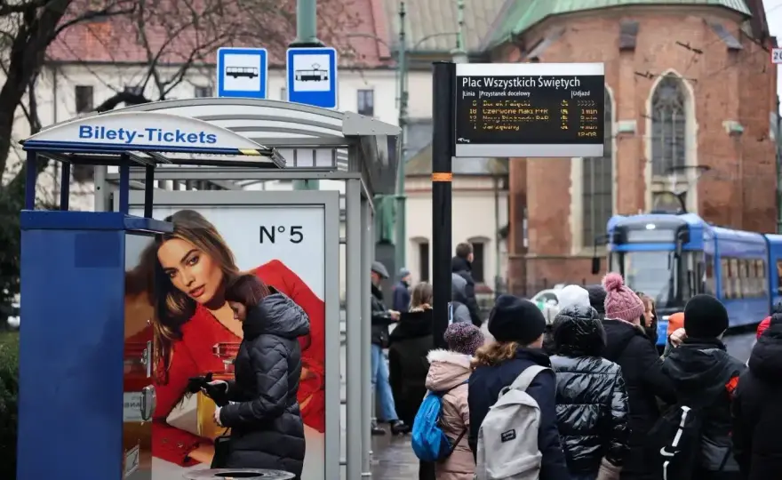 Bilet miesięczny kolejowy - Czy na pewno się opłaca?