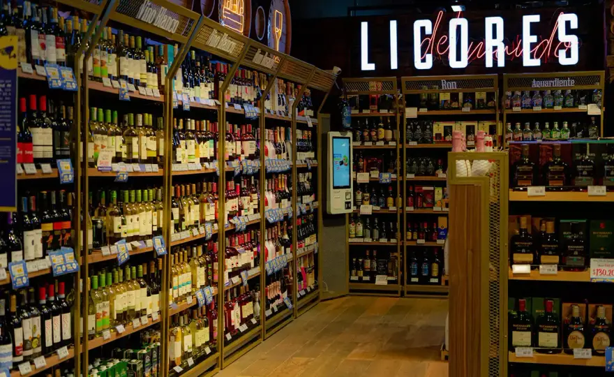 Ile alkoholu można przewieźć do UK? Oto kluczowe limity i zasady