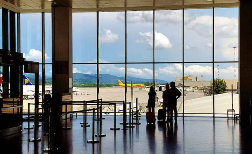 Lotnisko Bergamo BGY - jak dojechać do Bergamo i Mediolanu?