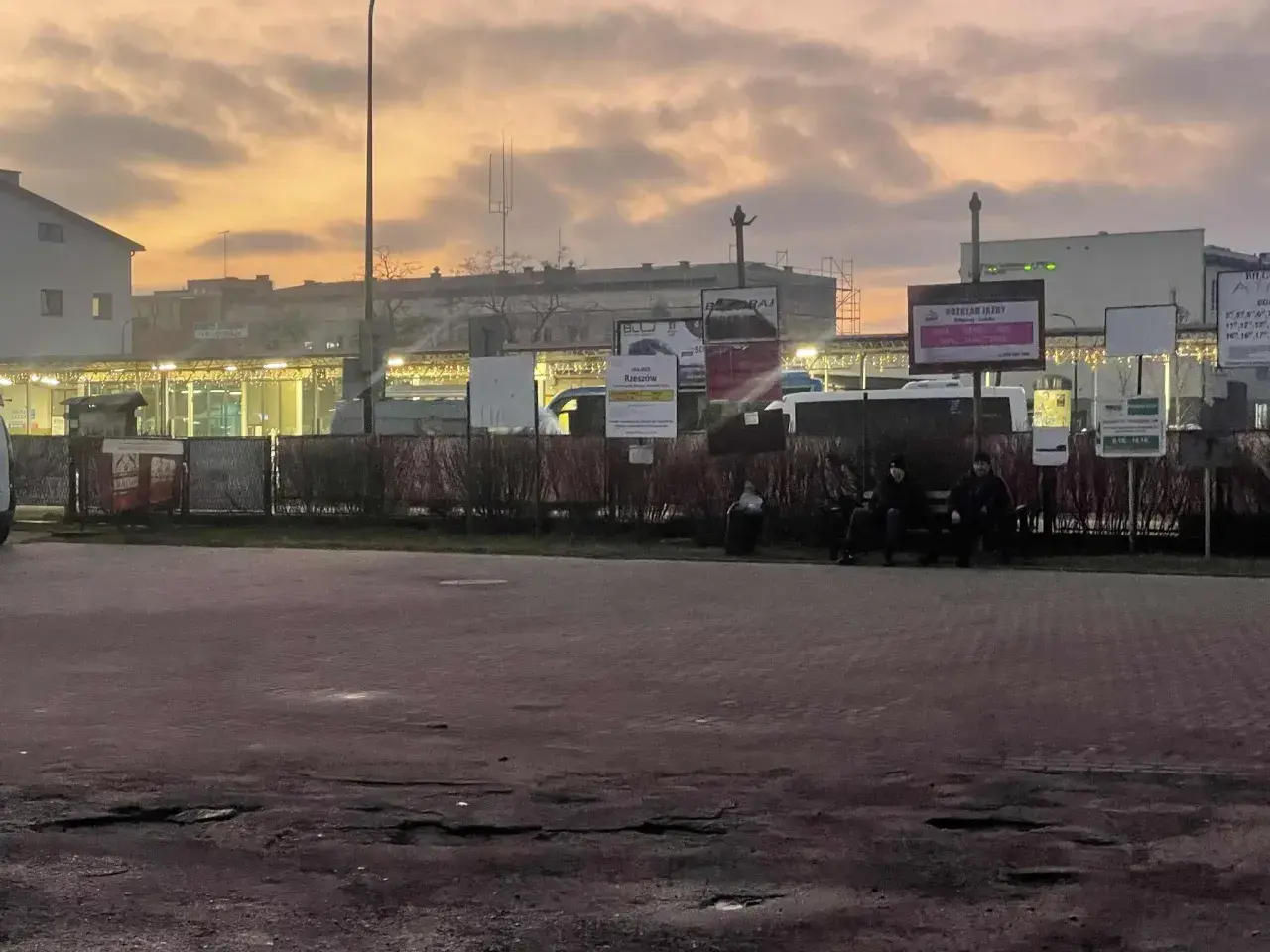Rozkład jazdy busów Lublin-Biłgoraj. Sprawdź cenę biletu i godziny odjazdu.