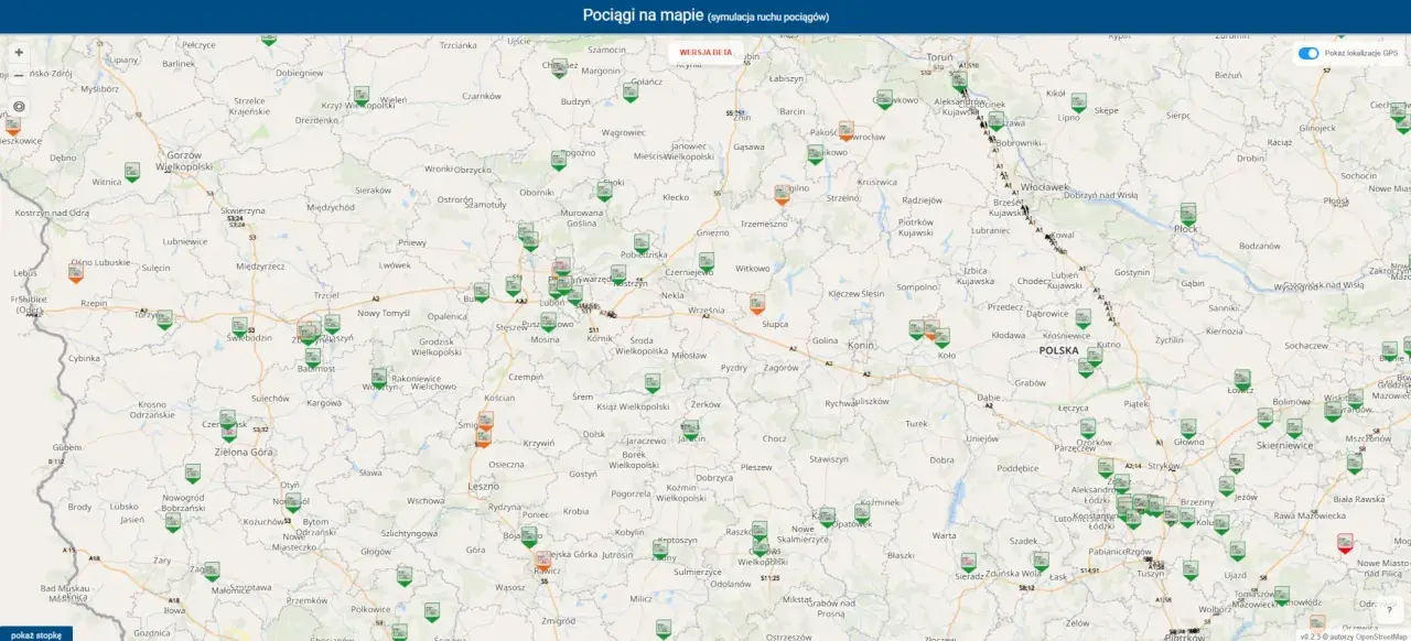 Aplikacja z mapą pokazuje lokalizację pociągów. Widzimy tu m.in. Zieloną Górę, gdzie jest autobus.