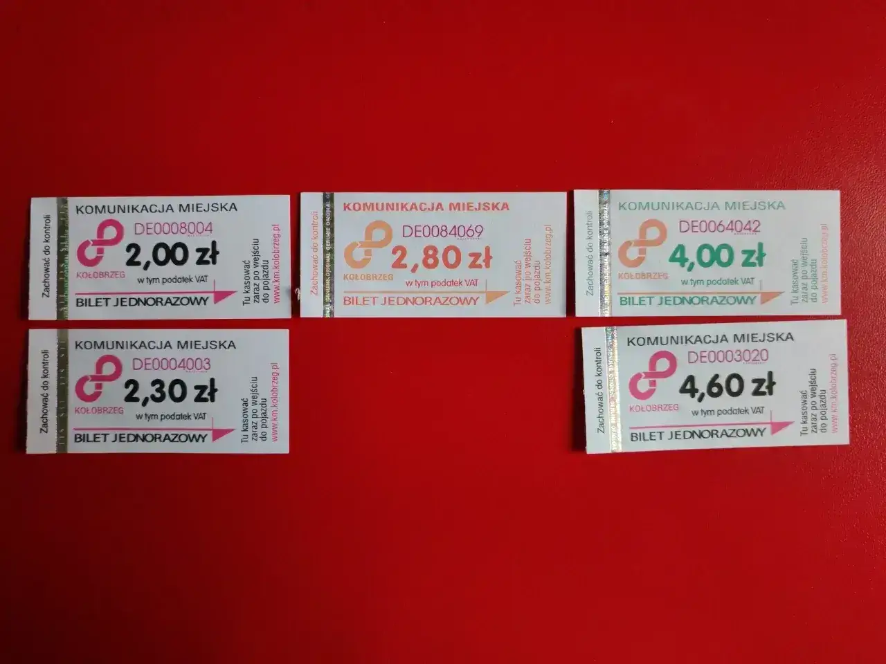 Bilety komunikacji miejskiej Kołobrzeg: 2,00 zł, 2,30 zł, 2,80 zł, 4,00 zł, 4,60 zł. Sprawdź neobus ceny biletów.